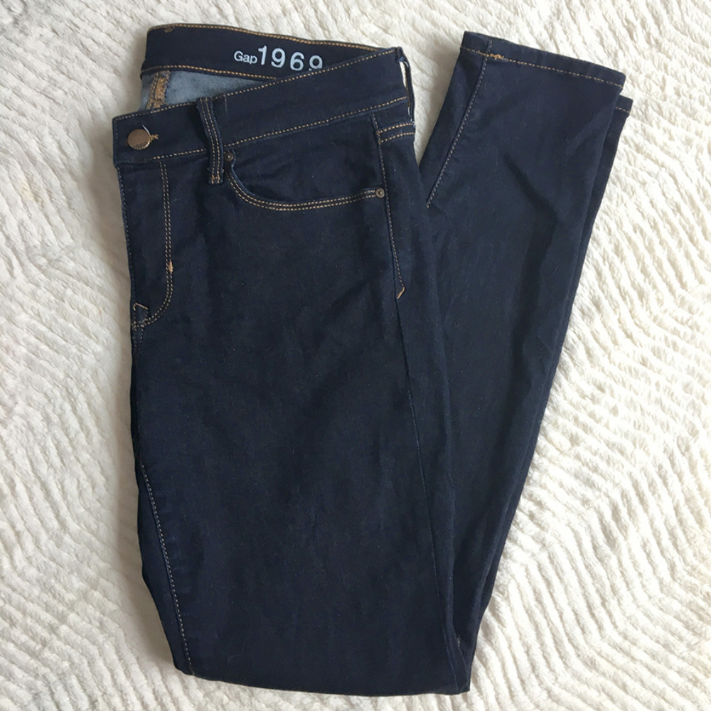 Gap 1969 Legging Jean